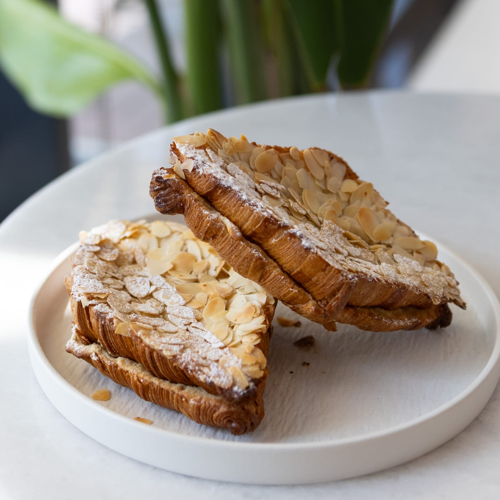 Damand Signature Almond Croissant